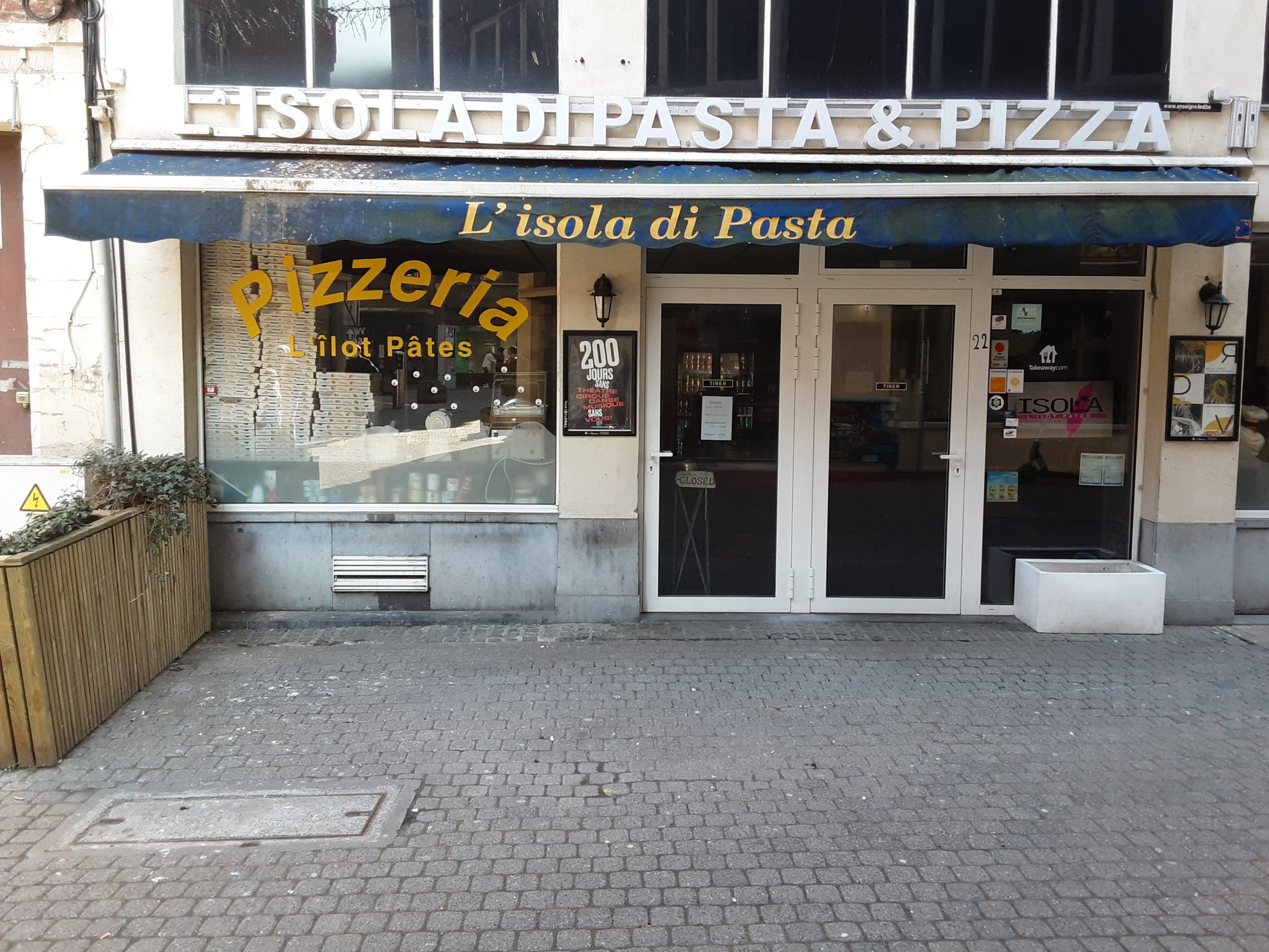 ISOLA DI PASTA Namur CentreVille